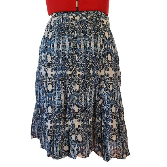 ANN TAYLOR Blue Layered A Line Knee Length Woman's Skirt Size 6 - Picture 1 of 6